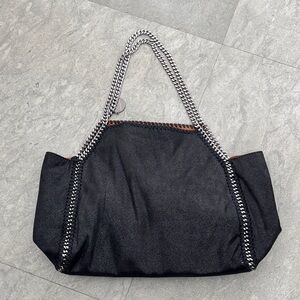 LAST CHANCE ‼️ Black Chain-Trimmed Women's Bag